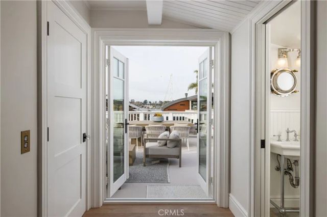 1508 E Balboa Boulevard, Newport Beach, CA 92661