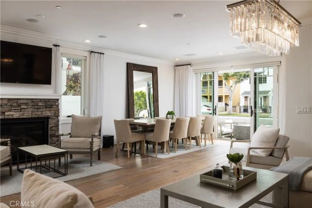 1508 E Balboa Boulevard, Newport Beach, CA 92661