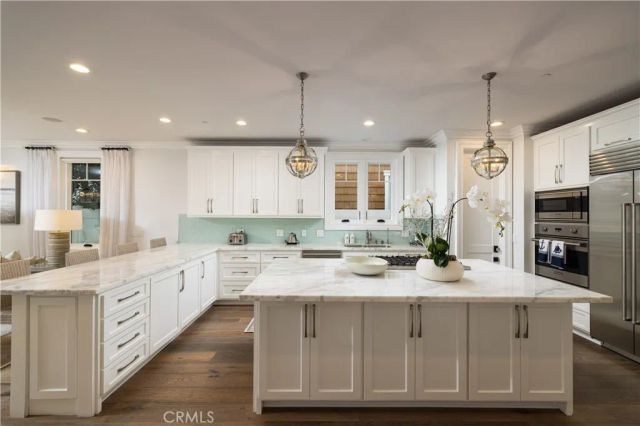 1508 E Balboa Boulevard, Newport Beach, CA 92661