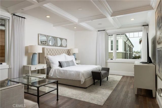 1508 E Balboa Boulevard, Newport Beach, CA 92661