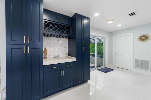 324 Bamboo Road, Palm Beach Shores, FL 33404