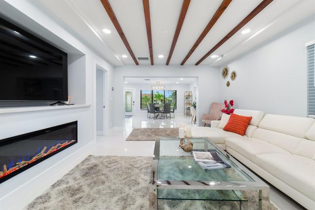 324 Bamboo Road, Palm Beach Shores, FL 33404