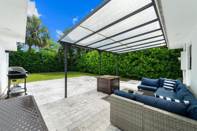 324 Bamboo Road, Palm Beach Shores, FL 33404