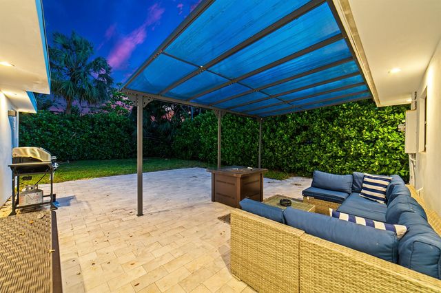 324 Bamboo Road, Palm Beach Shores, FL 33404