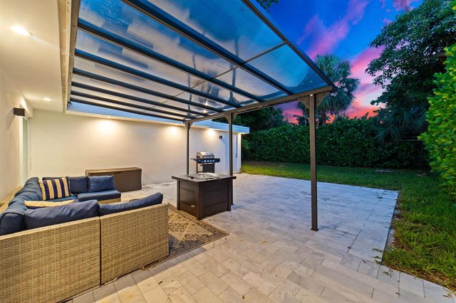 324 Bamboo Road, Palm Beach Shores, FL 33404