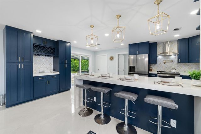 324 Bamboo Road, Palm Beach Shores, FL 33404