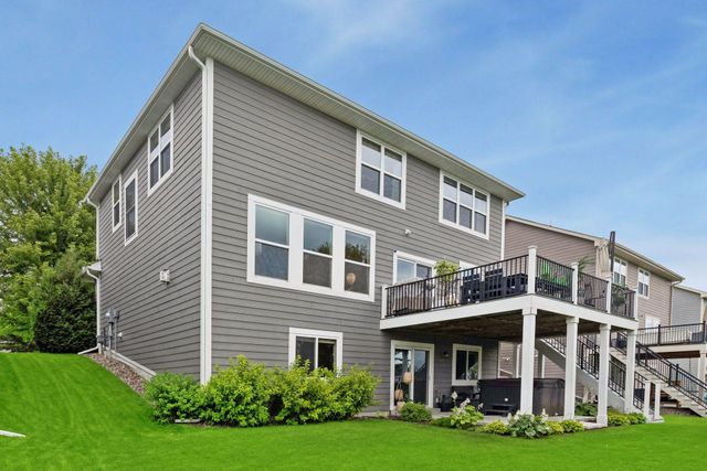 11031 Sundance Woods Boulevard, Dayton, MN 55369