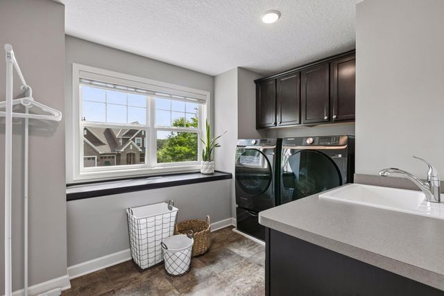 11031 Sundance Woods Boulevard, Dayton, MN 55369