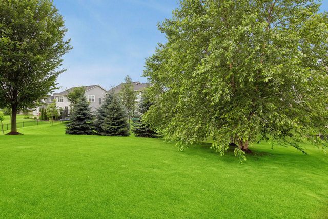 11031 Sundance Woods Boulevard, Dayton, MN 55369