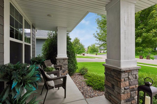 11031 Sundance Woods Boulevard, Dayton, MN 55369