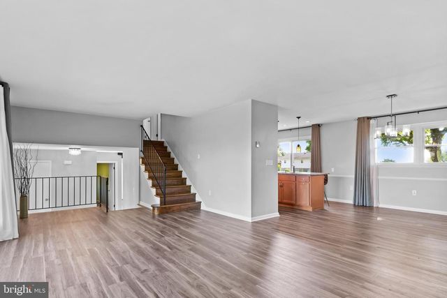 17 KENSINGTON DRIVE, Chambersburg, PA 17201