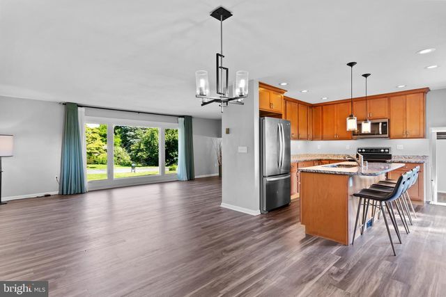 17 KENSINGTON DRIVE, Chambersburg, PA 17201