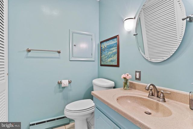17 KENSINGTON DRIVE, Chambersburg, PA 17201