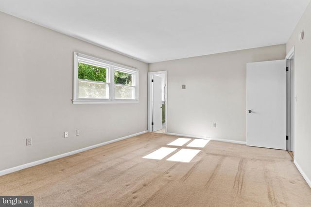 17 KENSINGTON DRIVE, Chambersburg, PA 17201