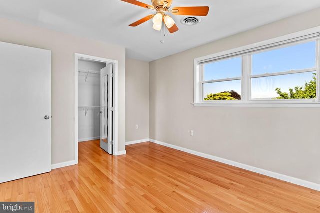 17 KENSINGTON DRIVE, Chambersburg, PA 17201