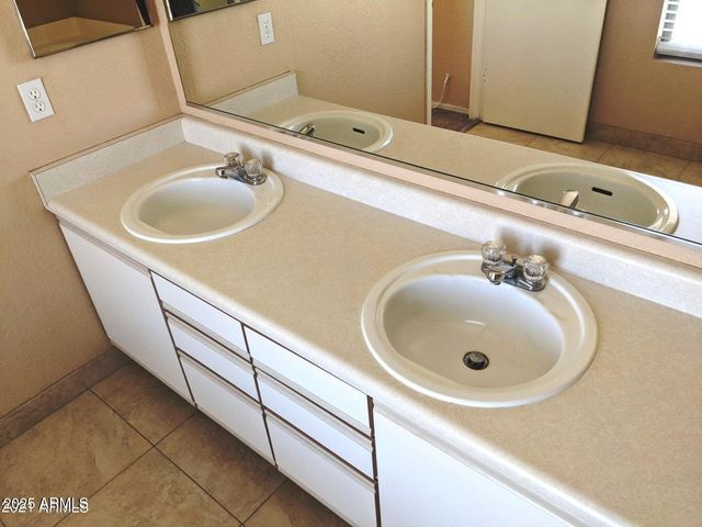 7500 E DEER VALLEY Road 170, Scottsdale, AZ 85255