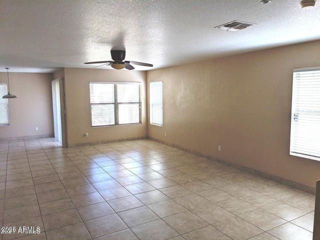 7500 E DEER VALLEY Road 170, Scottsdale, AZ 85255