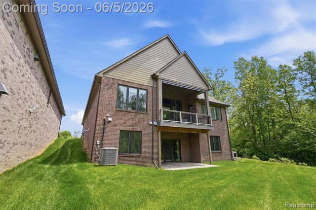 11701 Tuscany Court, Plymouth, MI 48170