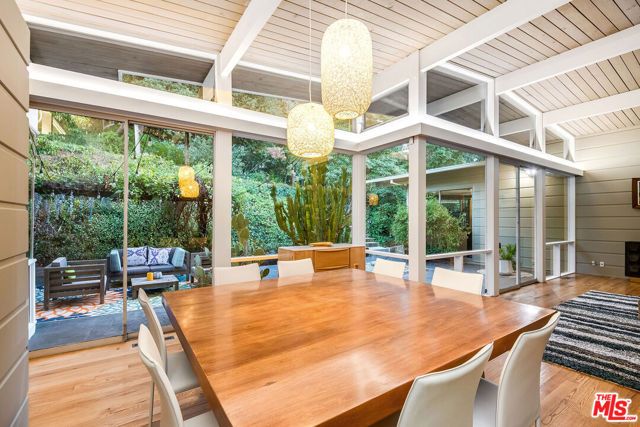 14322 Valley Vista Boulevard, Sherman Oaks, CA 91423