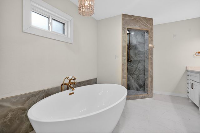 600 E Broadway St, Midland, TX 79707