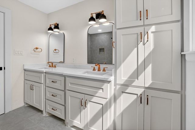 600 E Broadway St, Midland, TX 79707