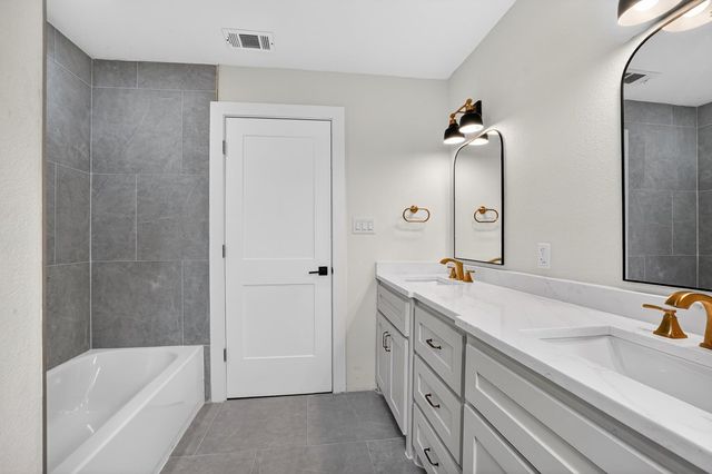 600 E Broadway St, Midland, TX 79707