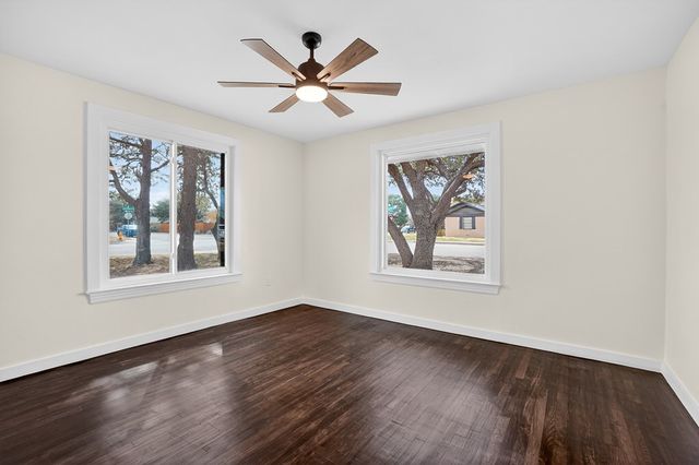 600 E Broadway St, Midland, TX 79707