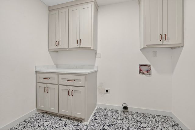 600 E Broadway St, Midland, TX 79707