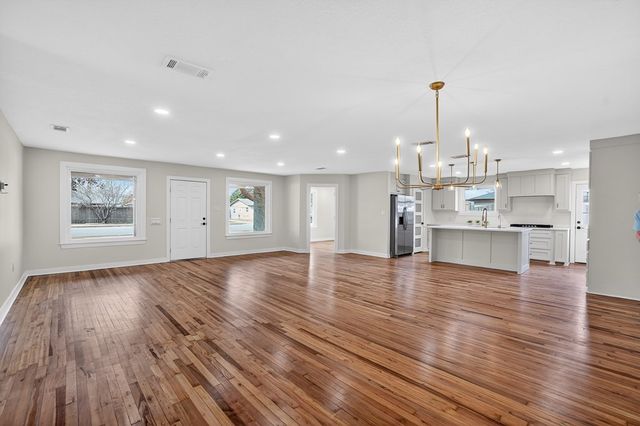 600 E Broadway St, Midland, TX 79707