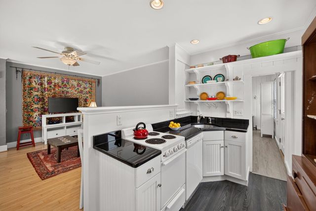 484 Commercial Street Unit 3, Provincetown, MA 02657