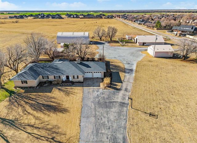 1202 S 13th Street, Kingfisher, OK 73750