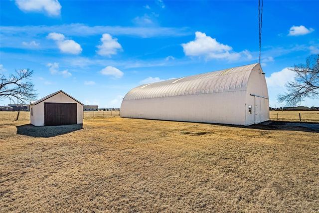 1202 S 13th Street, Kingfisher, OK 73750