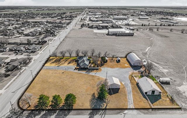 1202 S 13th Street, Kingfisher, OK 73750