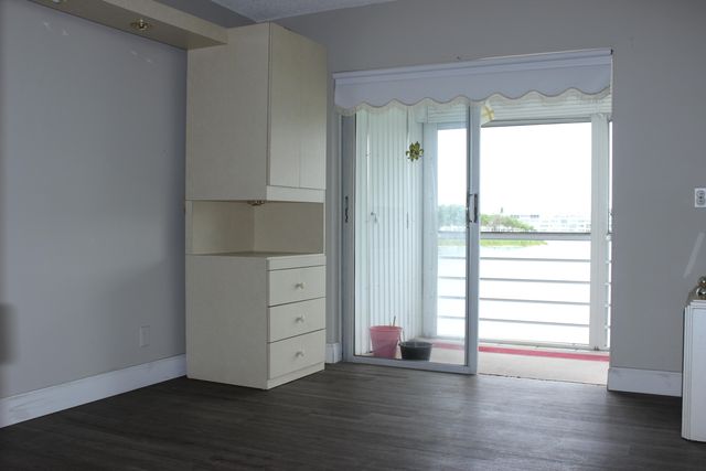 35 SOMERSET B 35, West Palm Beach, FL 33417