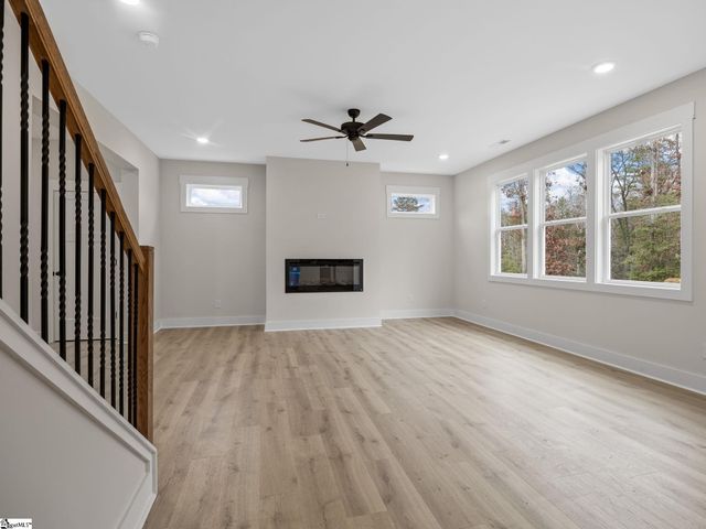 350 W River Grove Circle, Roebuck, SC 29376