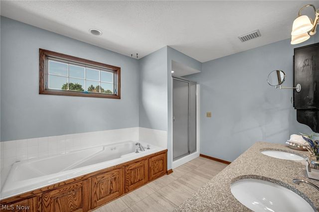 8572 Nobleman Circle NW, Massillon, OH 44646
