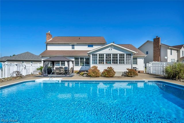 8572 Nobleman Circle NW, Massillon, OH 44646