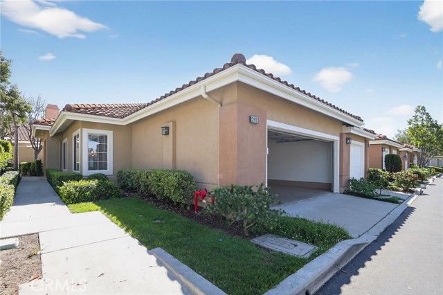 21610 Paseo Venezia, Mission Viejo, CA 92692