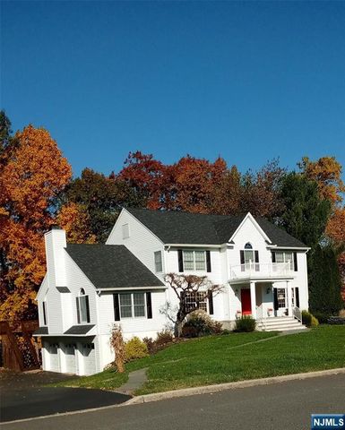 513 Lydia Lane, Wyckoff, NJ 07481
