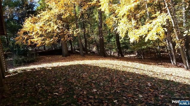 513 Lydia Lane, Wyckoff, NJ 07481