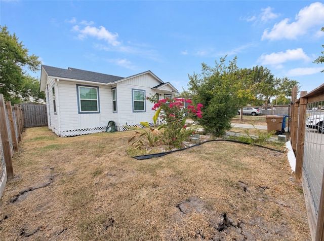 4813 Odem Dr, Corpus Christi, TX 78415