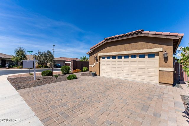 510 W CUCUMBER TREE Avenue, San Tan Valley, AZ 85140