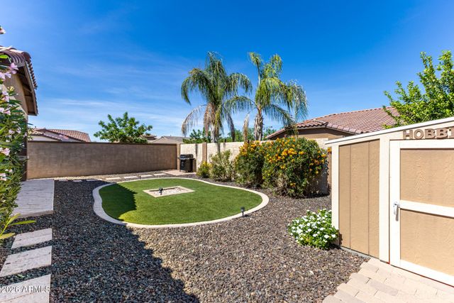 510 W CUCUMBER TREE Avenue, San Tan Valley, AZ 85140