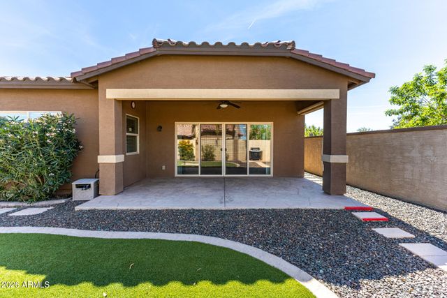 510 W CUCUMBER TREE Avenue, San Tan Valley, AZ 85140