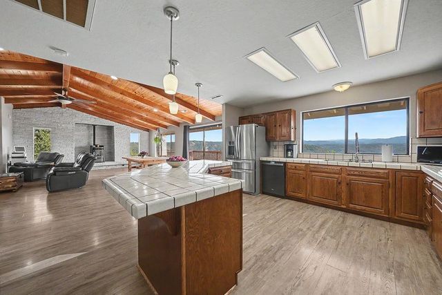 11110 Clinton Bar Rd, Pine Grove, CA 95665