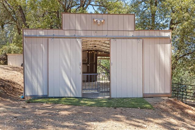 11110 Clinton Bar Rd, Pine Grove, CA 95665