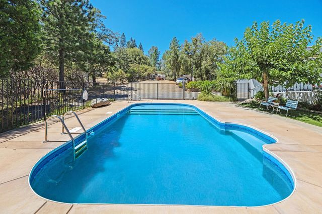 11110 Clinton Bar Rd, Pine Grove, CA 95665