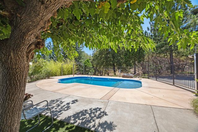 11110 Clinton Bar Rd, Pine Grove, CA 95665
