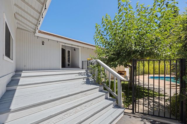 11110 Clinton Bar Rd, Pine Grove, CA 95665