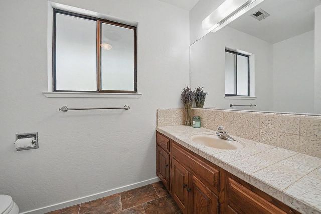 11110 Clinton Bar Rd, Pine Grove, CA 95665